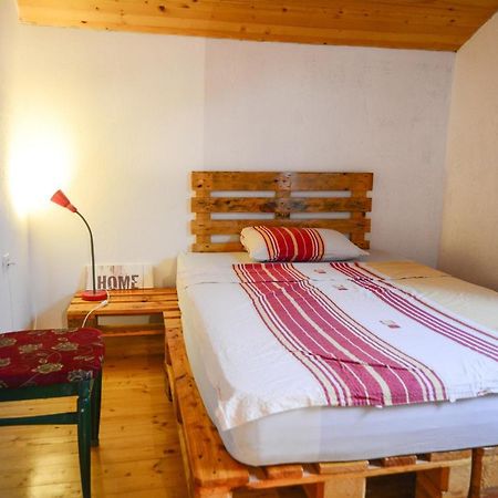Jovanov Residence - Remote & Accessible Dolna Matka エクステリア 写真