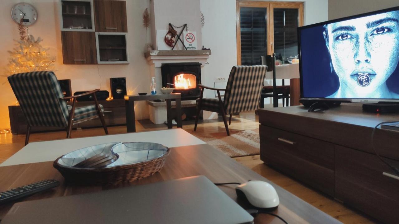 Jovanov Residence - Remote & Accessible Dolna Matka エクステリア 写真