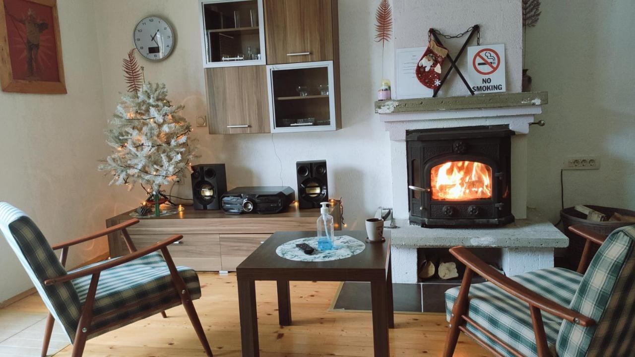 Jovanov Residence - Remote & Accessible Dolna Matka エクステリア 写真
