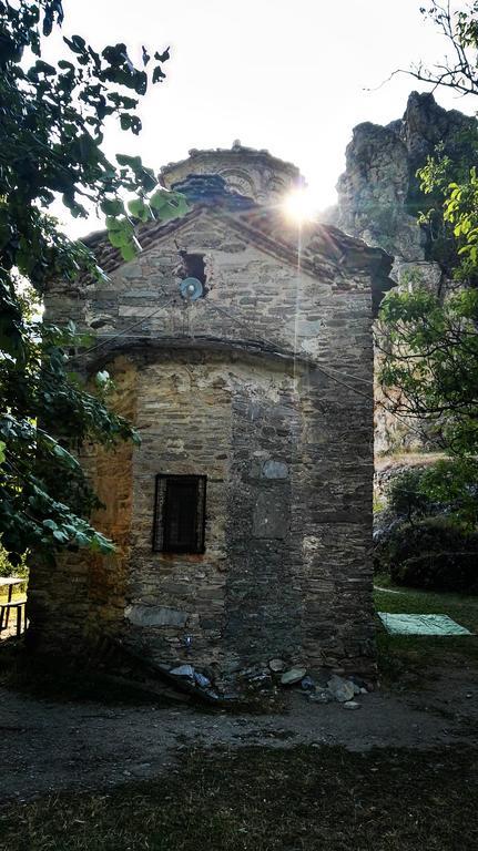 Jovanov Residence - Remote & Accessible Dolna Matka エクステリア 写真